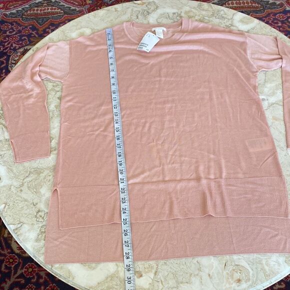 NWT H&M Soft Pink Oversized Light Knit Sweater - Picture 13 of 13